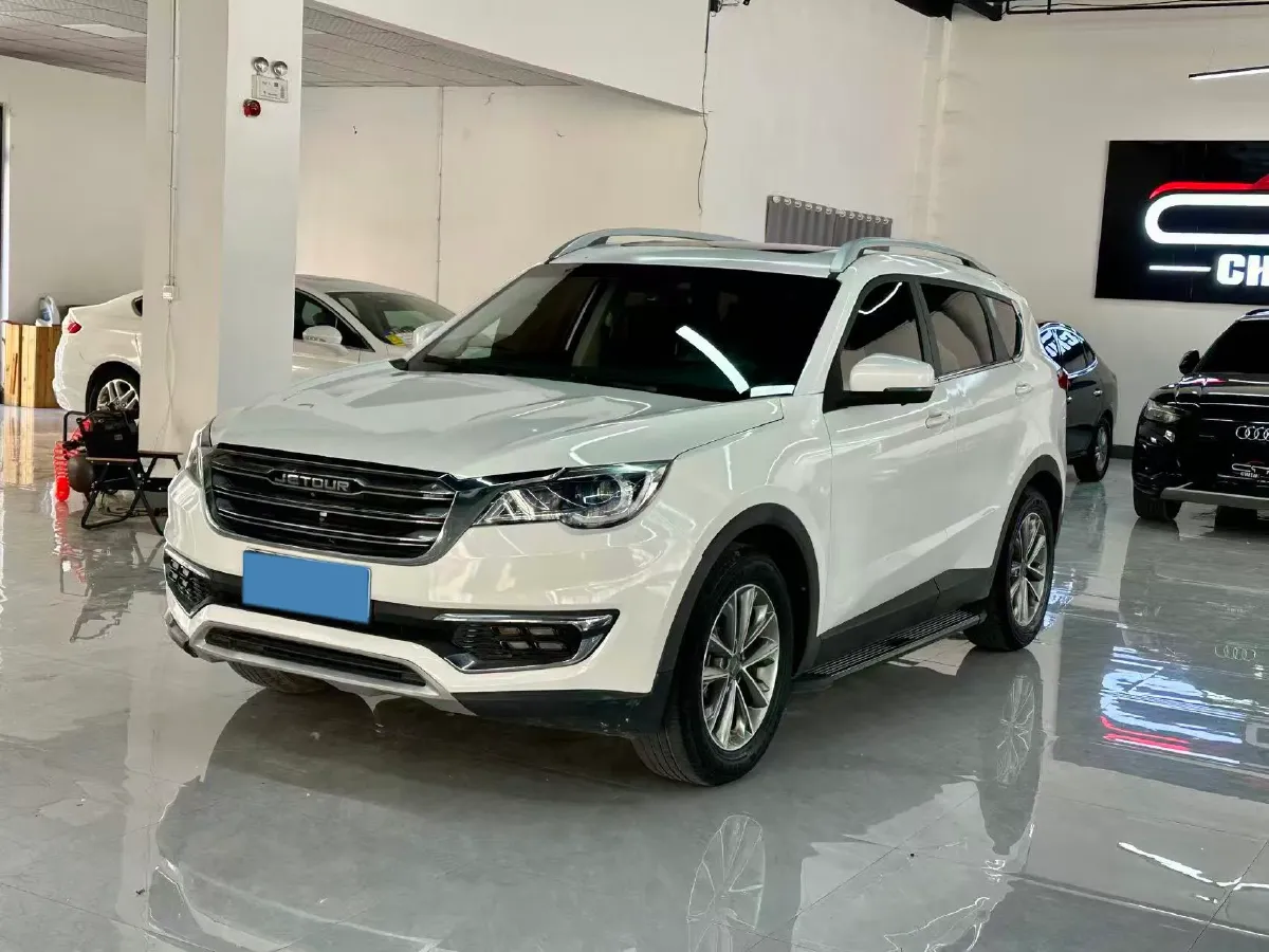 2018 Jetour X70 1.5T 147HP L4 5MT,autocango,china used car exporter,china ev exporter,chinese used car exporter,chinese used ev exporter