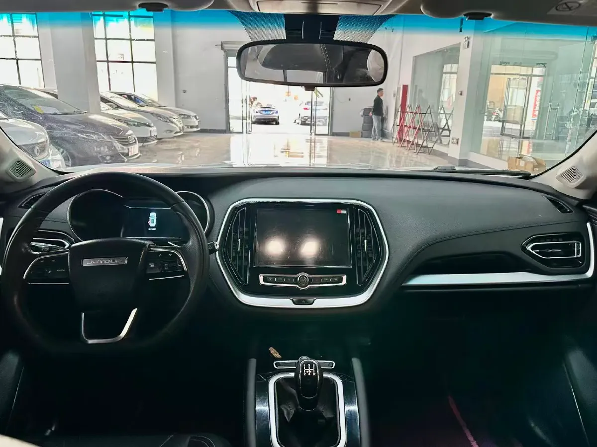 2018 Jetour X70 1.5T 147HP L4 5MT,autocango,china used car exporter,china ev exporter,chinese used car exporter,chinese used ev exporter