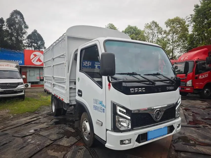 2022 DongFeng Fengon Fengon 500 1.5L 116HP L4 5MT,autocango,china used car exporter,china ev exporter,chinese used car exporter,chinese used ev exporter