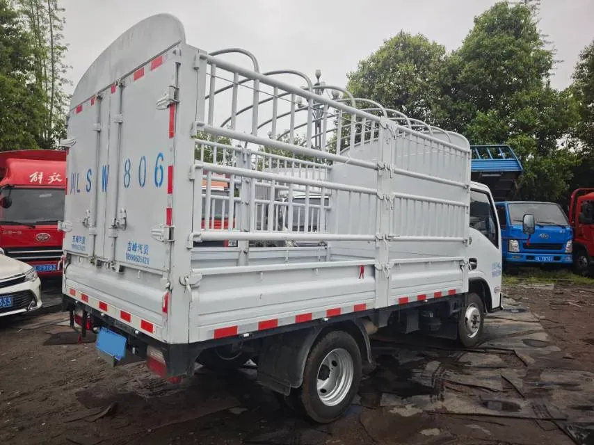 2022 DongFeng Fengon Fengon 500 1.5L 116HP L4 5MT,autocango,china used car exporter,china ev exporter,chinese used car exporter,chinese used ev exporter