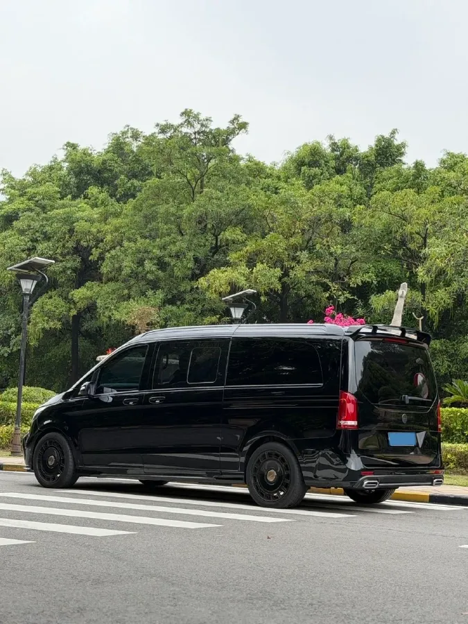 2022 Mansory V Class 2.0T 211HP L4 9AT,autocango,china used car exporter,china ev exporter,chinese used car exporter,chinese used ev exporter