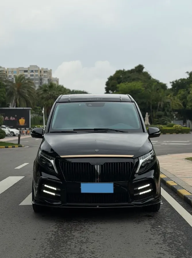 2022 Mansory V Class 2.0T 211HP L4 9AT,autocango,china used car exporter,china ev exporter,chinese used car exporter,chinese used ev exporter