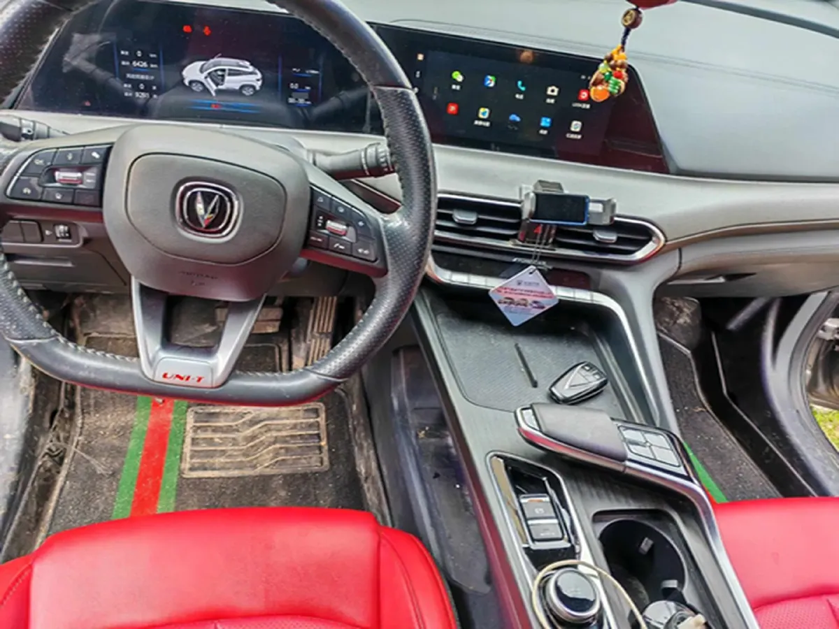 2021 ChangAn UNI-T 1.5T 180HP L4 7DCT,autocango,china used car exporter,china ev exporter,chinese used car exporter,chinese used ev exporter