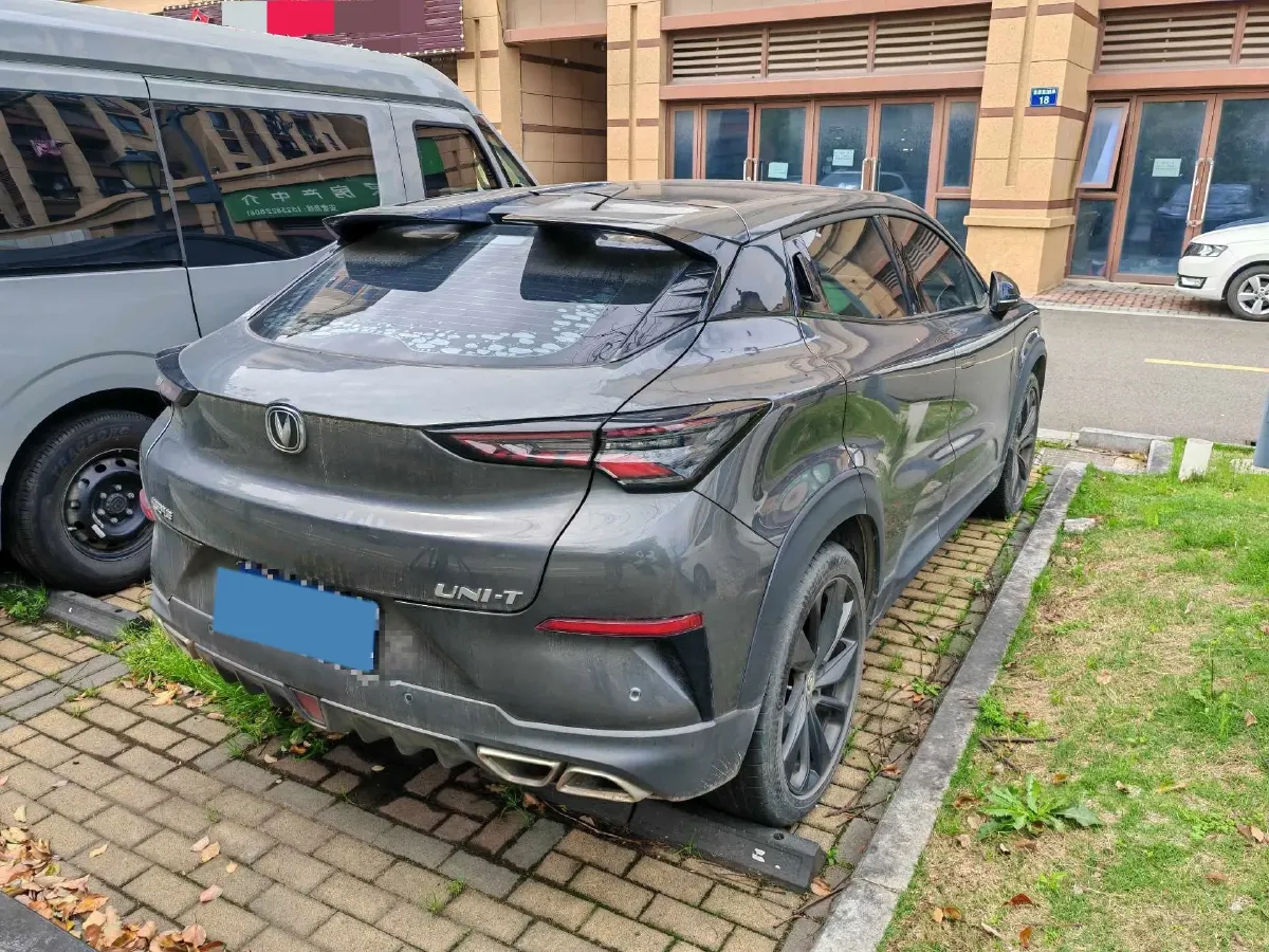 2021 ChangAn UNI-T 1.5T 180HP L4 7DCT,autocango,china used car exporter,china ev exporter,chinese used car exporter,chinese used ev exporter