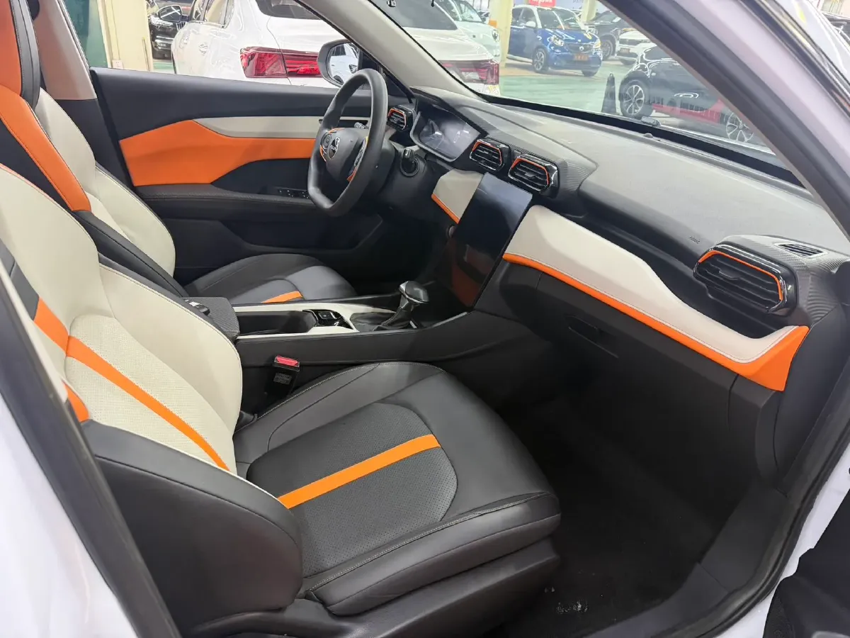 2023 DongFeng Aeolus YiXuan 1.5L 125HP L4 6DCT,autocango,china used car exporter,china ev exporter,chinese used car exporter,chinese used ev exporter