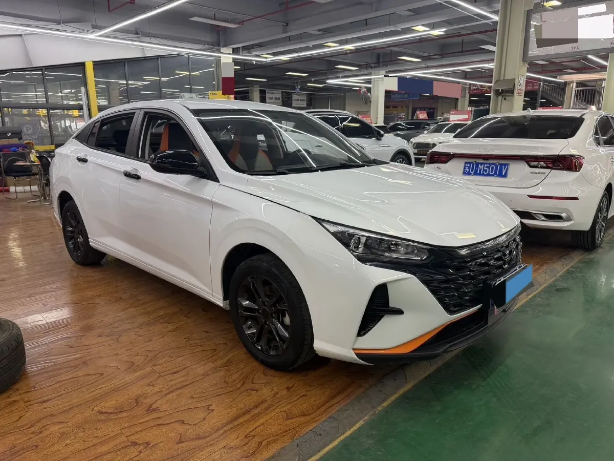 2023 DongFeng Aeolus YiXuan 1.5L 125HP L4 6DCT,autocango,china used car exporter,china ev exporter,chinese used car exporter,chinese used ev exporter