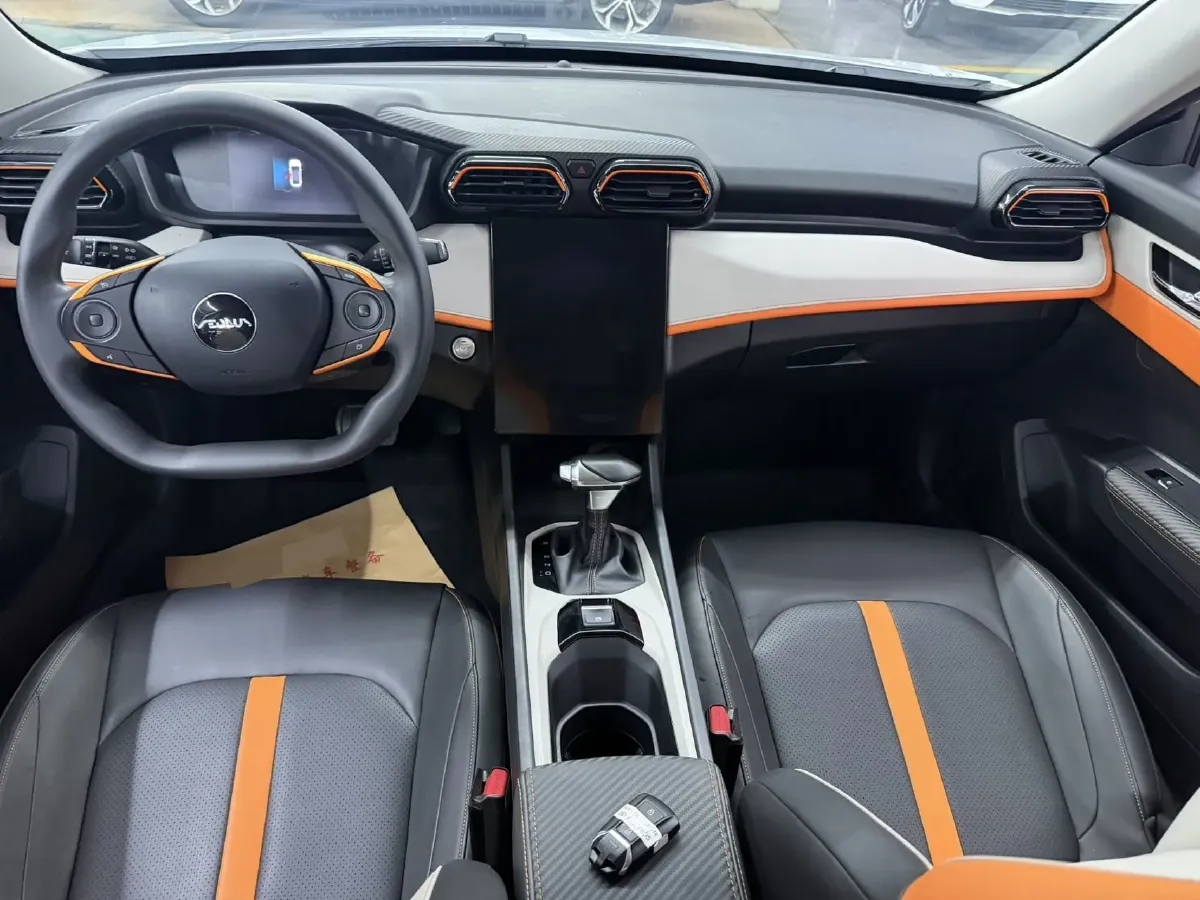 2023 DongFeng Aeolus YiXuan 1.5L 125HP L4 6DCT,autocango,china used car exporter,china ev exporter,chinese used car exporter,chinese used ev exporter