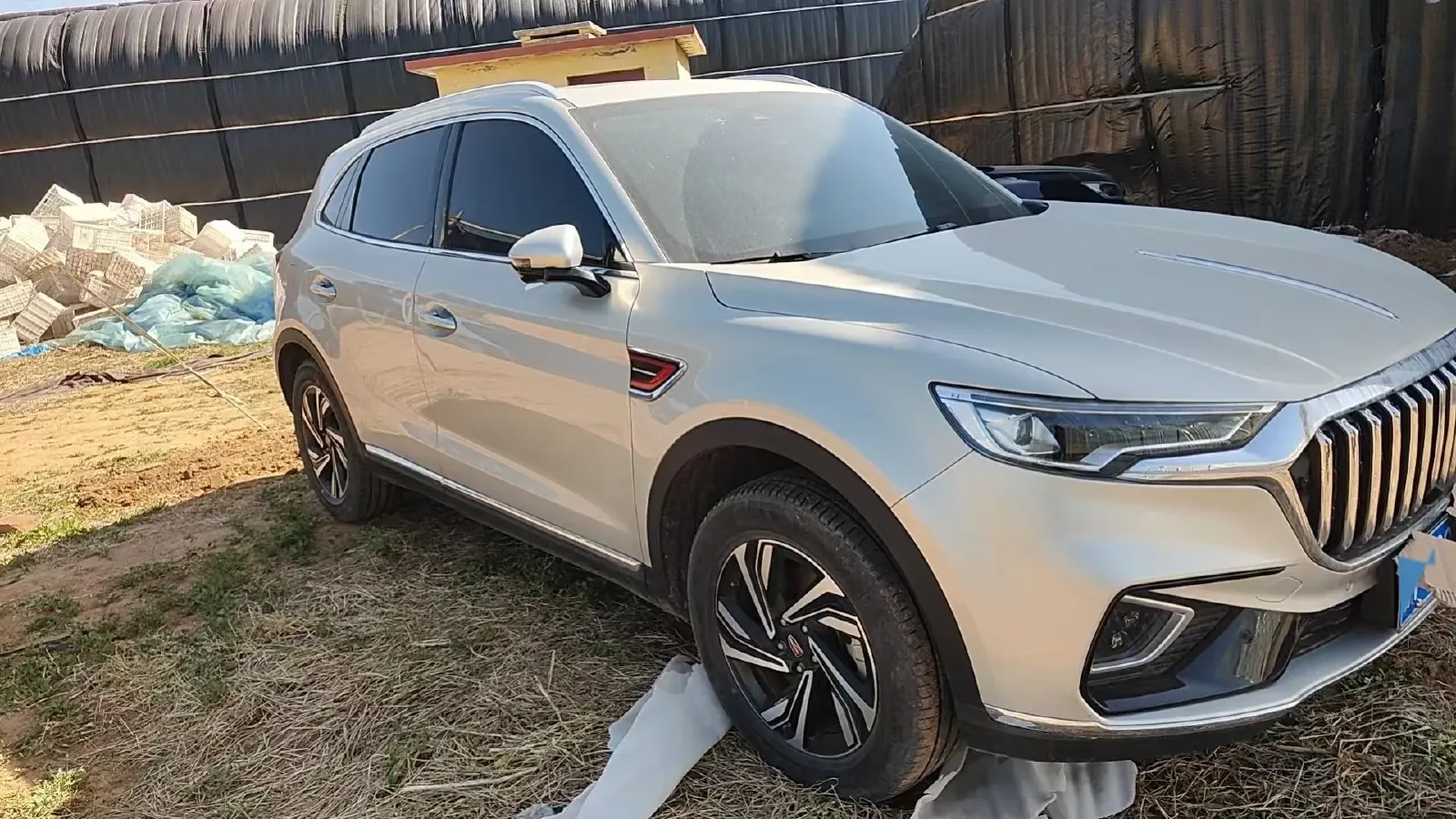 2019 HongQi HS5 2.0T 224HP L4 6AT,autocango,china used car exporter,china ev exporter,chinese used car exporter,chinese used ev exporter