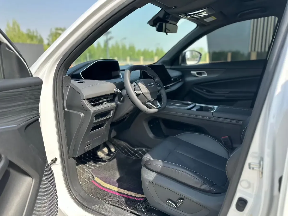 2024 ChangAn QiYuan Q05 Classic 1.5L 110HP L4 E-CVT PHEV 18.99KWH,autocango,china used car exporter,china ev exporter,chinese used car exporter,chinese used ev exporter