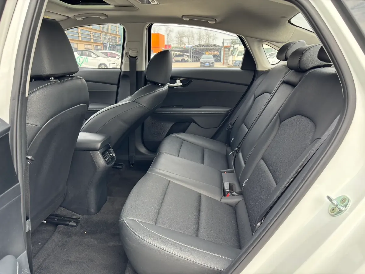 2021 Kia K3 1.5L 115HP L4 CVT,autocango,china used car exporter,china ev exporter,chinese used car exporter,chinese used ev exporter