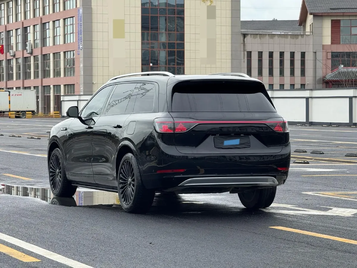 2024 AITO AITO M9 1.5T 152HP L4 REEV 42KWH,autocango,china used car exporter,china ev exporter,chinese used car exporter,chinese used ev exporter