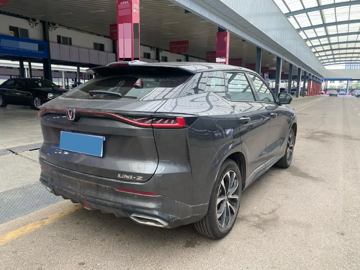 2024 ChangAn UNI-Z 1.5L 98HP L4 E-CVT PHEV 18.4KWH,autocango,china used car exporter,china ev exporter,chinese used car exporter,chinese used ev exporter