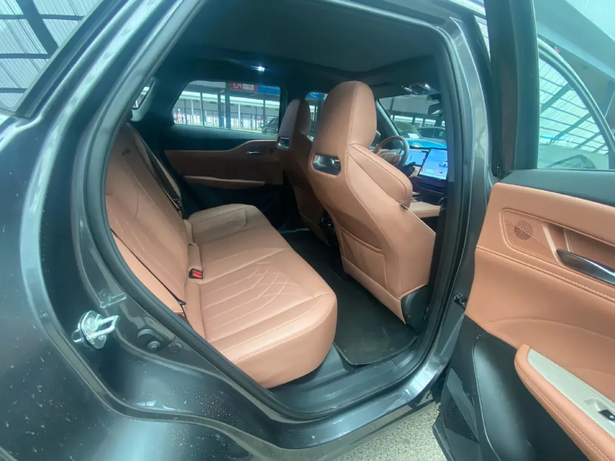 2024 ChangAn UNI-Z 1.5L 98HP L4 E-CVT PHEV 18.4KWH,autocango,china used car exporter,china ev exporter,chinese used car exporter,chinese used ev exporter