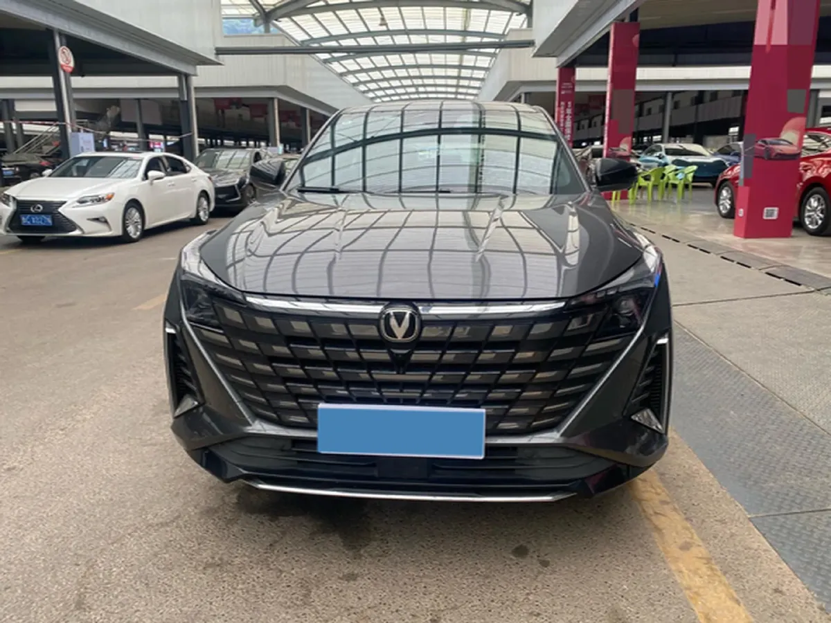 2024 ChangAn UNI-Z 1.5L 98HP L4 E-CVT PHEV 18.4KWH,autocango,china used car exporter,china ev exporter,chinese used car exporter,chinese used ev exporter