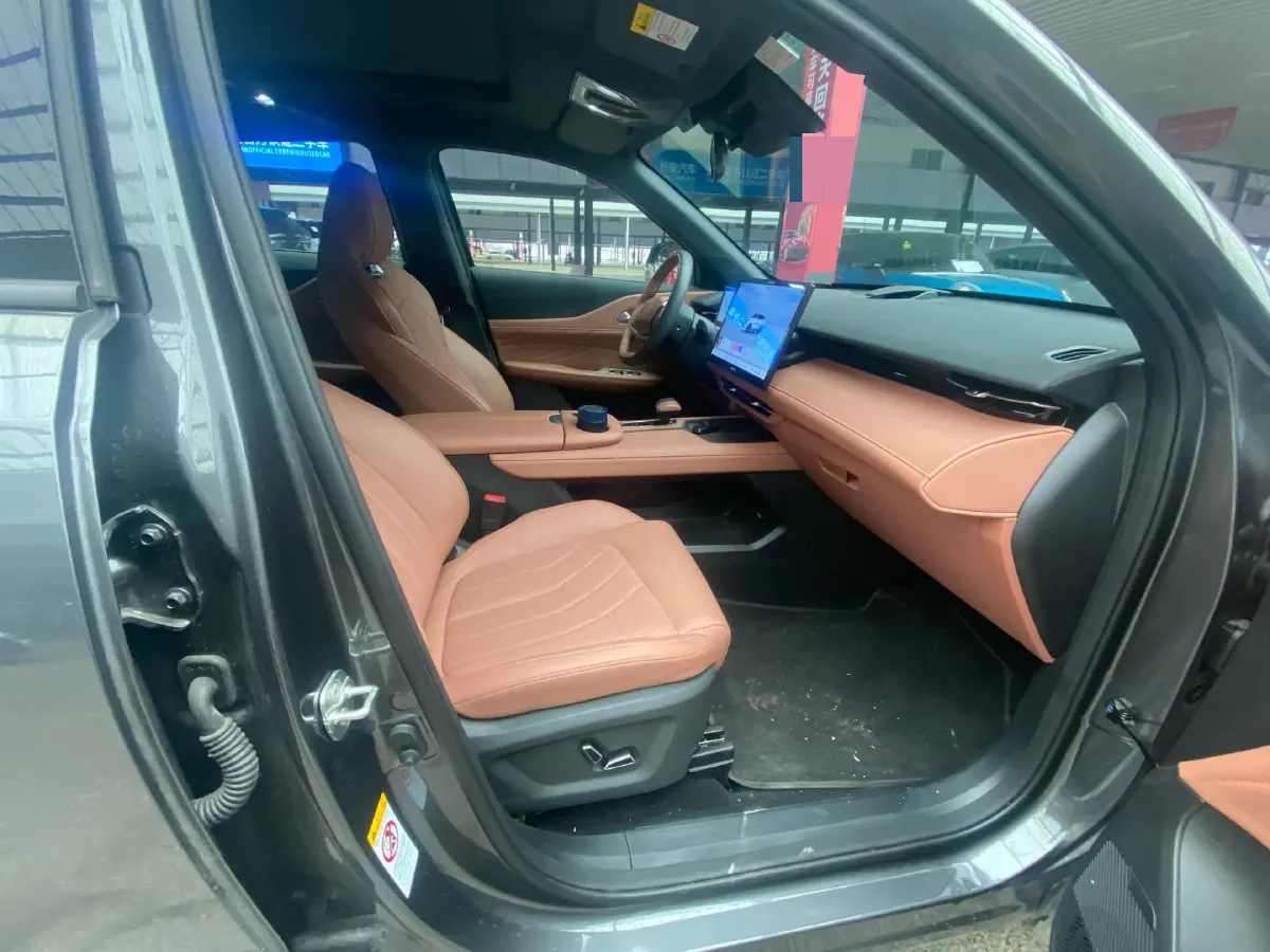 2024 ChangAn UNI-Z 1.5L 98HP L4 E-CVT PHEV 18.4KWH,autocango,china used car exporter,china ev exporter,chinese used car exporter,chinese used ev exporter