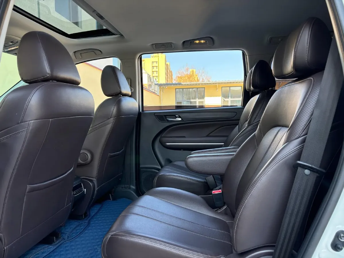 2021 GAC Trumpchi M6 1.5T 169HP L4 7DCT,autocango,china used car exporter,china ev exporter,chinese used car exporter,chinese used ev exporter