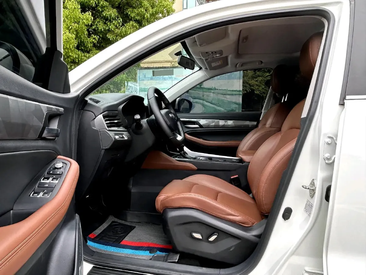 2021 Geely Vision X6 1.4T 141HP L4 6AT,autocango,china used car exporter,china ev exporter,chinese used car exporter,chinese used ev exporter