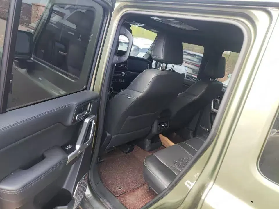 2024 212 212 T01 2.0T 252HP L4 8AT,autocango,china used car exporter,china ev exporter,chinese used car exporter,chinese used ev exporter