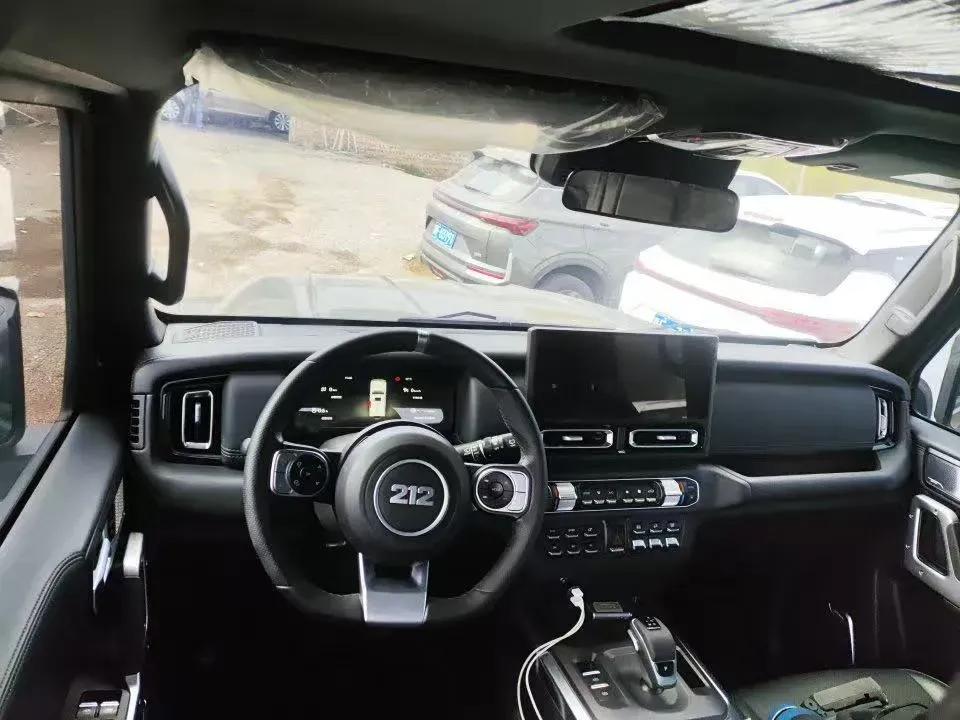 2024 212 212 T01 2.0T 252HP L4 8AT,autocango,china used car exporter,china ev exporter,chinese used car exporter,chinese used ev exporter