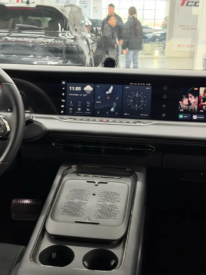 2025 Voyah FREE 1.5T 150HP L4 REEV 43KWH,autocango,china used car exporter,china ev exporter,chinese used car exporter,chinese used ev exporter