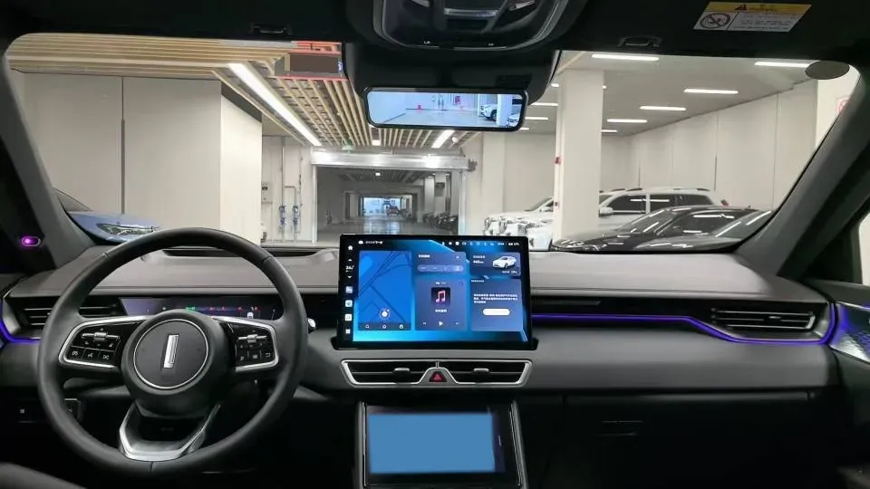 2024 WEY Mocha 1.5T 170HP L4 4DHT PHEV 35.04KWH,autocango,china used car exporter,china ev exporter,chinese used car exporter,chinese used ev exporter