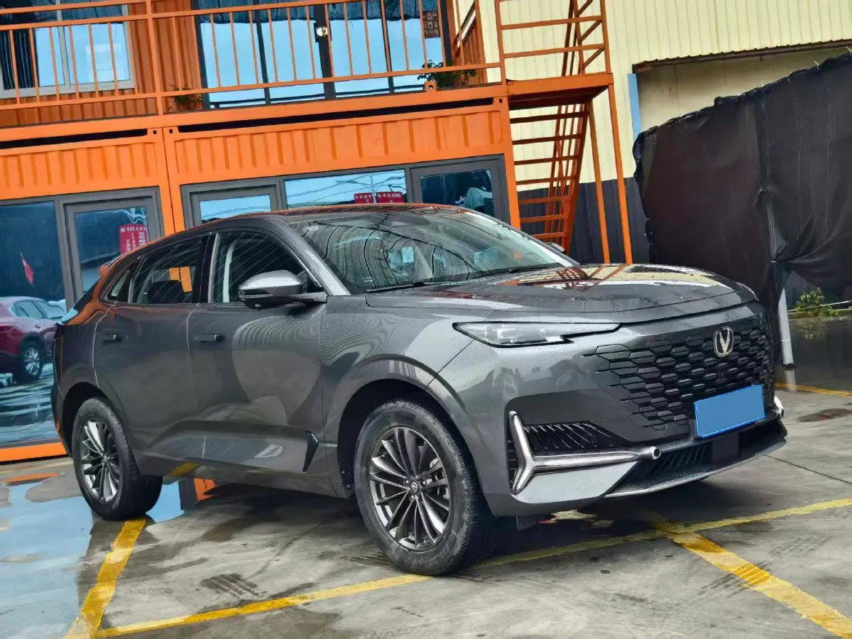 2024 ChangAn UNI-K 2.0T 233HP L4 8AT,autocango,china used car exporter,china ev exporter,chinese used car exporter,chinese used ev exporter