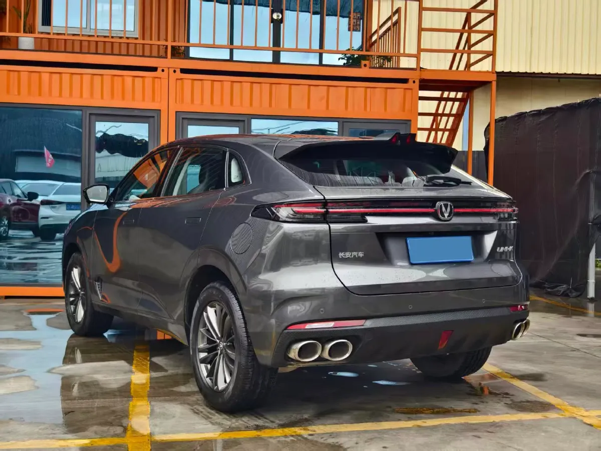 2024 ChangAn UNI-K 2.0T 233HP L4 8AT,autocango,china used car exporter,china ev exporter,chinese used car exporter,chinese used ev exporter