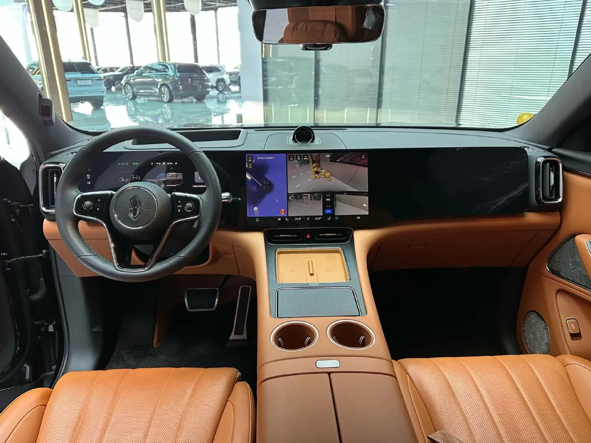 2025 AITO AITO M8 REEV 160HP REEV 53.4KWH,autocango,china used car exporter,china ev exporter,chinese used car exporter,chinese used ev exporter