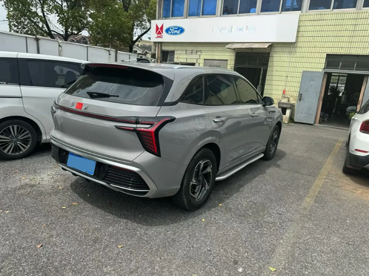 2023 HongQi HS3 1.5T 169HP L4 7DCT,autocango,china used car exporter,china ev exporter,chinese used car exporter,chinese used ev exporter