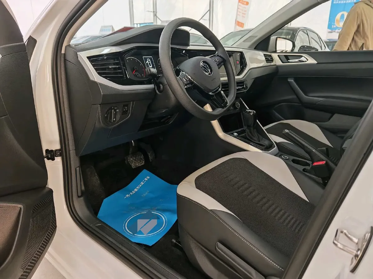 2021 Haval H6 1.5T 169HP L4 7DCT,autocango,china used car exporter,china ev exporter,chinese used car exporter,chinese used ev exporter