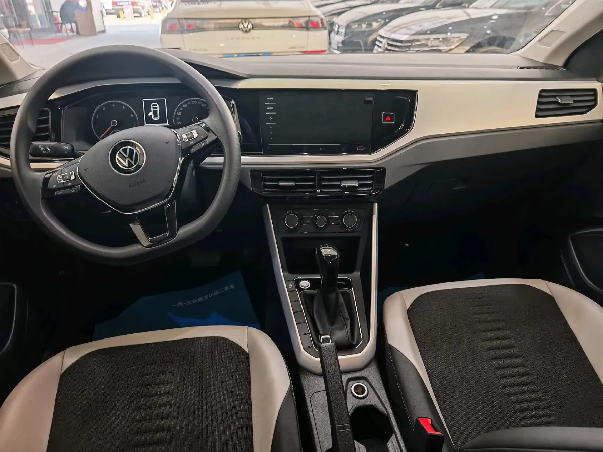 2021 Haval H6 1.5T 169HP L4 7DCT,autocango,china used car exporter,china ev exporter,chinese used car exporter,chinese used ev exporter