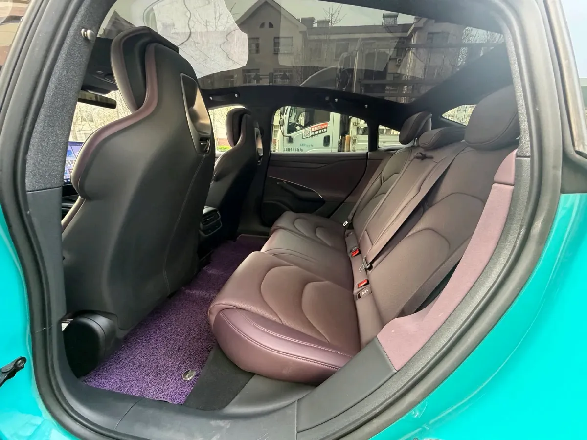 2024 MI SU7 BEV 73.6KWH,autocango,china used car exporter,china ev exporter,chinese used car exporter,chinese used ev exporter