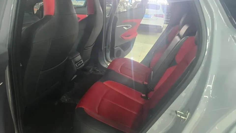 2020 ChangAn UNI-T 1.5T 180HP L4 7DCT,autocango,china used car exporter,china ev exporter,chinese used car exporter,chinese used ev exporter