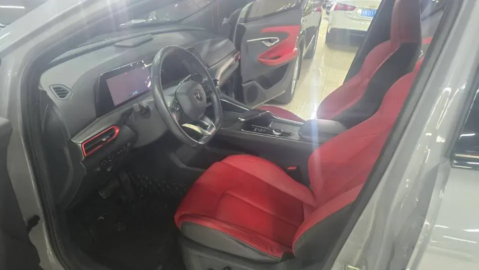 2020 ChangAn UNI-T 1.5T 180HP L4 7DCT,autocango,china used car exporter,china ev exporter,chinese used car exporter,chinese used ev exporter