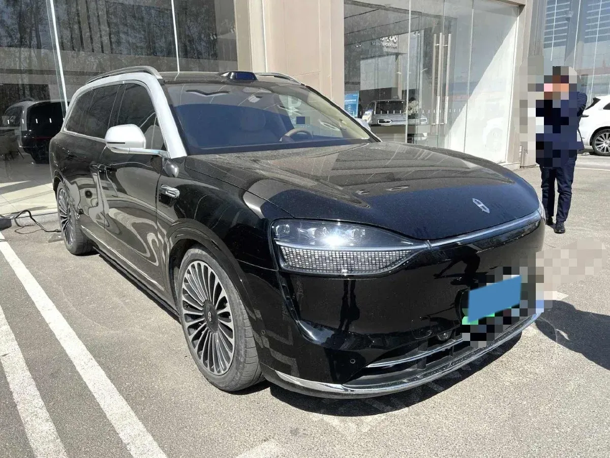 2025 AITO AITO M9 REEV 160HP REEV 52KWH,autocango,china used car exporter,china ev exporter,chinese used car exporter,chinese used ev exporter