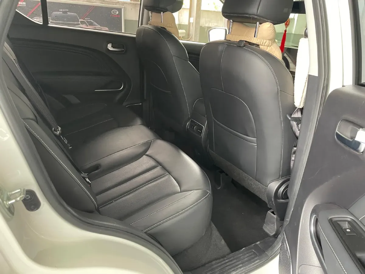 2022 GAC Trumpchi GS3 1.5T 169HP L4 6AT,autocango,china used car exporter,china ev exporter,chinese used car exporter,chinese used ev exporter