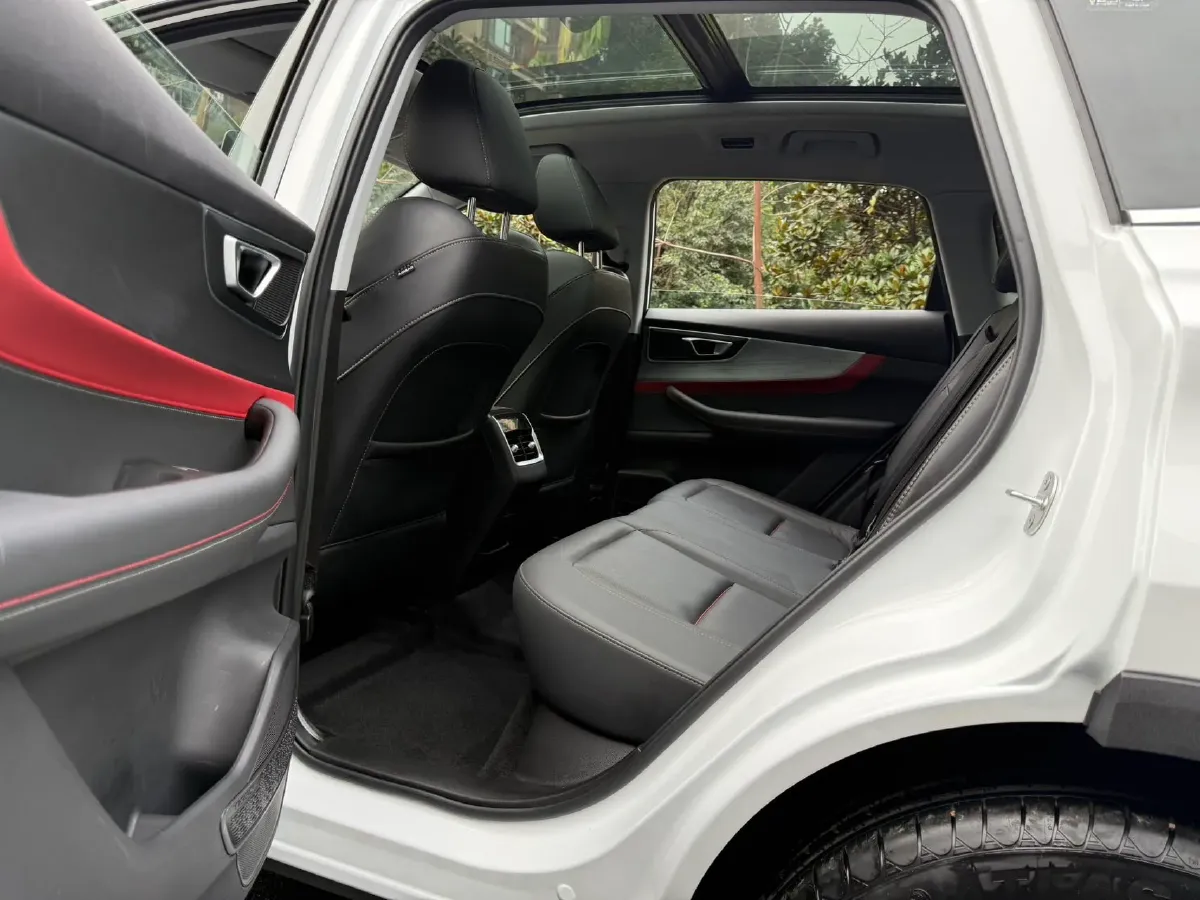 2023 Chery Tiggo 7 1.5T 156HP L4 CVT,autocango,china used car exporter,china ev exporter,chinese used car exporter,chinese used ev exporter