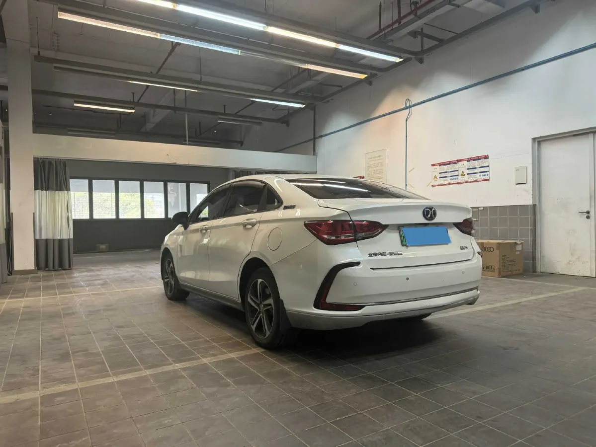 2018 BeiJing Auto EU5 BEV 53.66KWH,autocango,china used car exporter,china ev exporter,chinese used car exporter,chinese used ev exporter