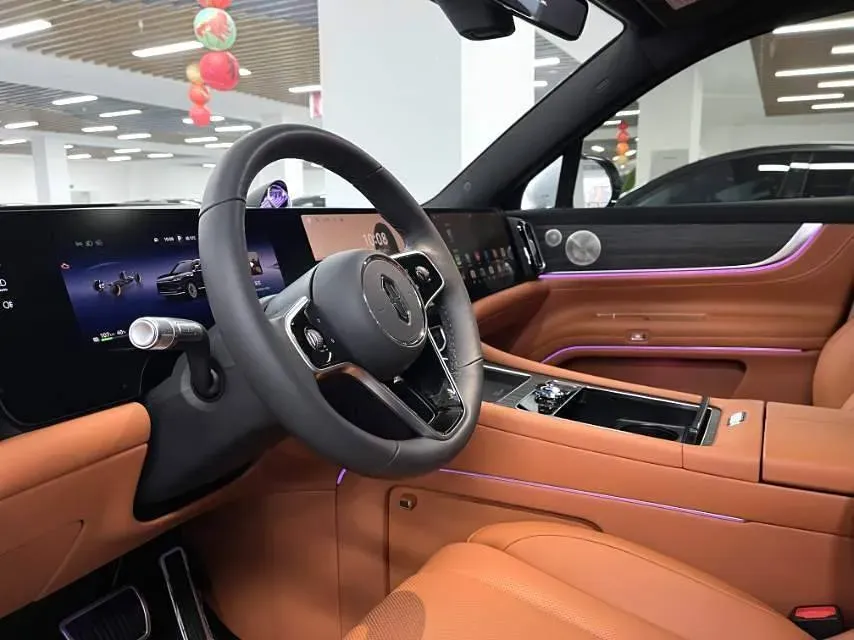 2025 AITO AITO M9 REEV 160HP REEV 52KWH,autocango,china used car exporter,china ev exporter,chinese used car exporter,chinese used ev exporter