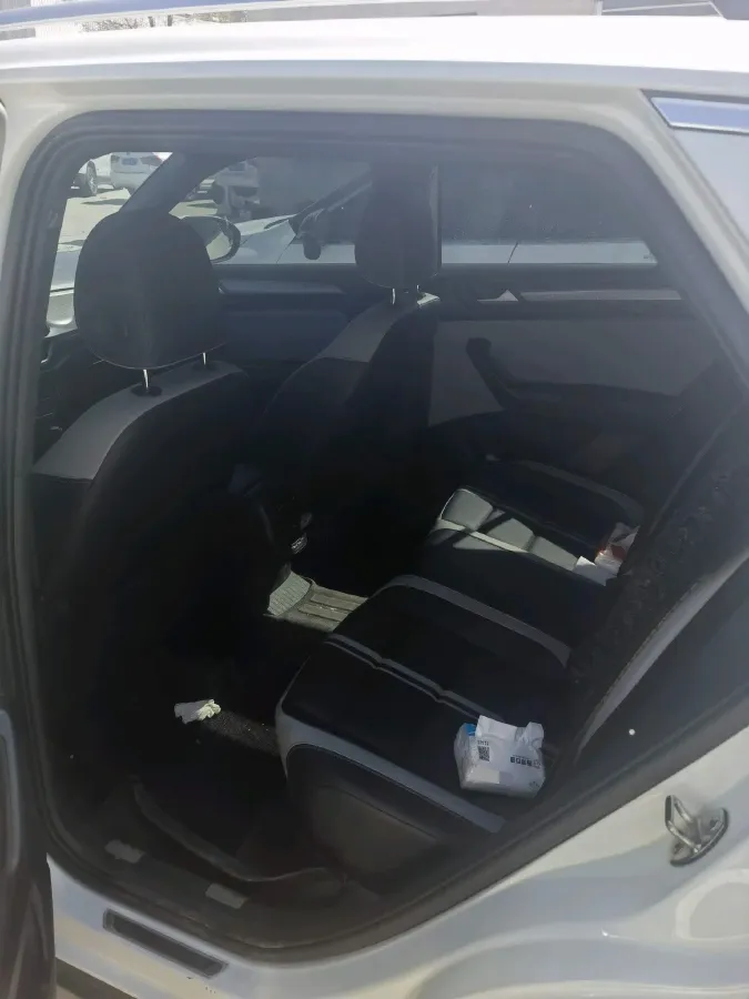 2023 Volkswagen T-Roc 1.5T 160HP L4 7DCT,autocango,china used car exporter,china ev exporter,chinese used car exporter,chinese used ev exporter