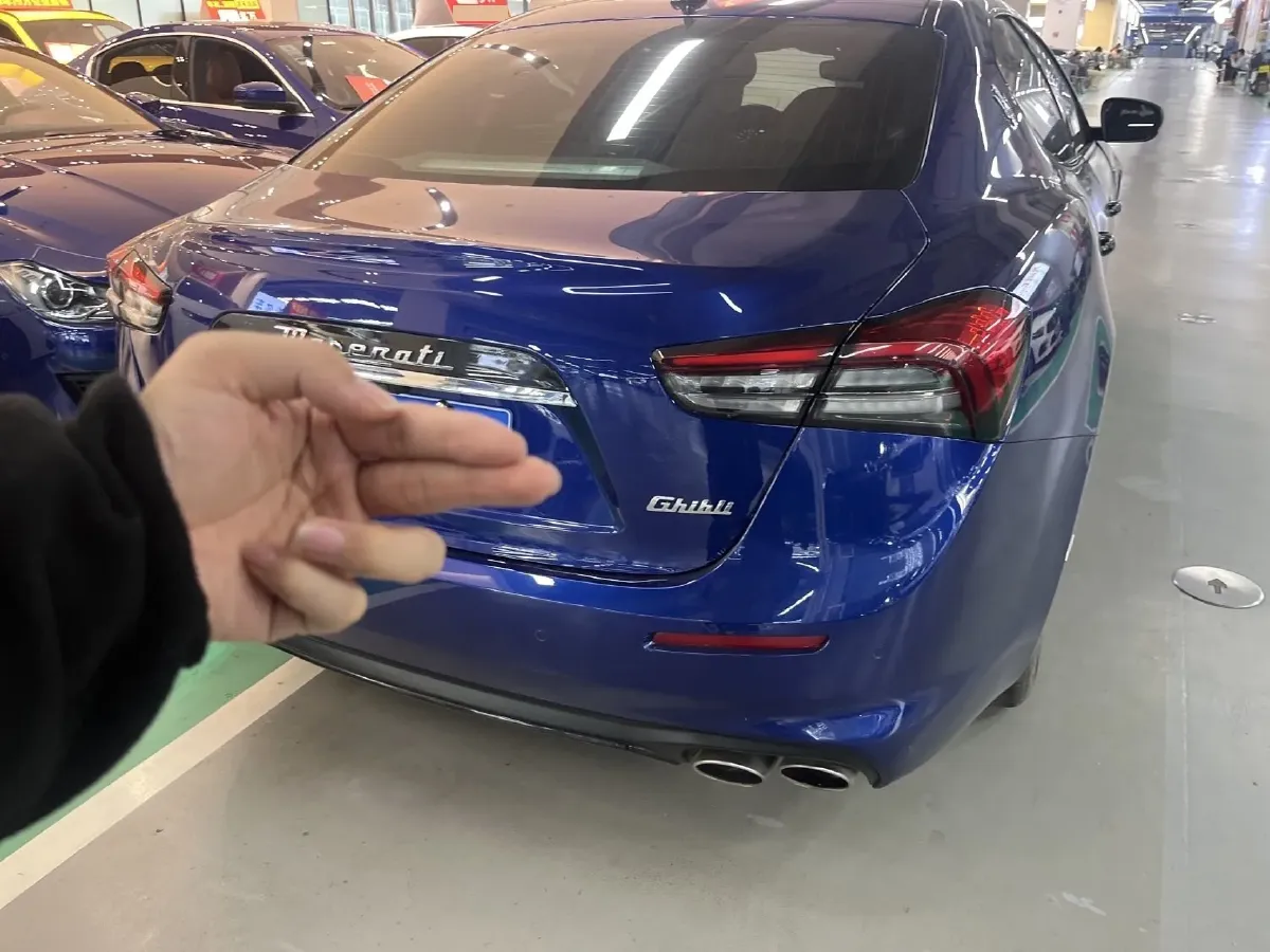 2022 Audi Q7 2.0T 245HP L4 8AT,autocango,china used car exporter,china ev exporter,chinese used car exporter,chinese used ev exporter