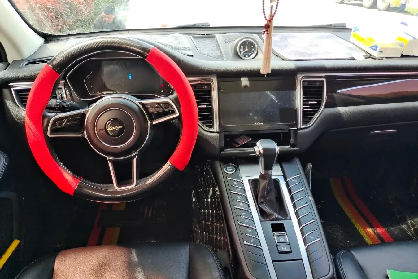 2017 Zotye SR9 2.0T 190HP L4 6DCT,autocango,china used car exporter,china ev exporter,chinese used car exporter,chinese used ev exporter