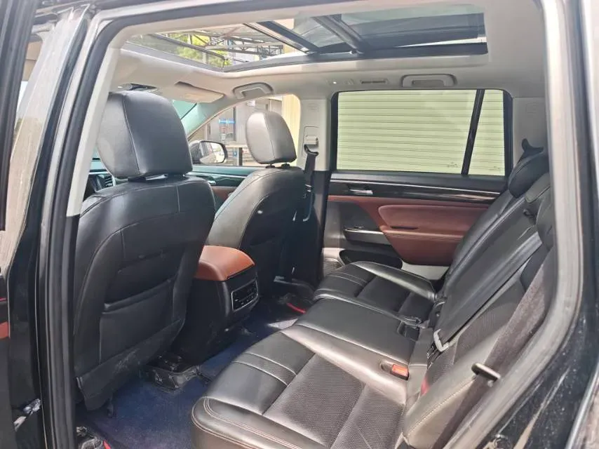 2017 GAC Trumpchi GS8 2.0T 201HP L4 6AT,autocango,china used car exporter,china ev exporter,chinese used car exporter,chinese used ev exporter