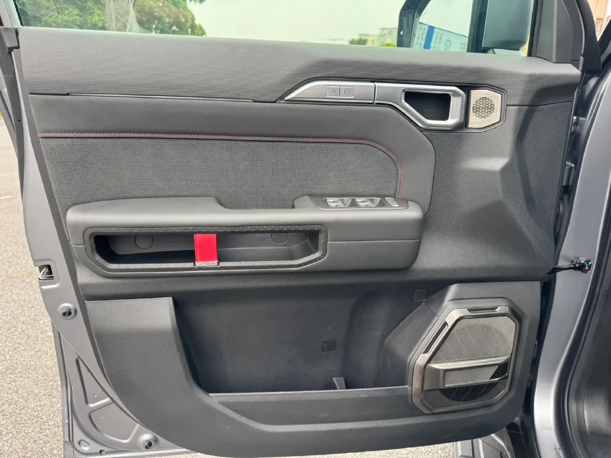 2023 Jetour Traveller 2.0T 254HP L4 7DCT,autocango,china used car exporter,china ev exporter,chinese used car exporter,chinese used ev exporter