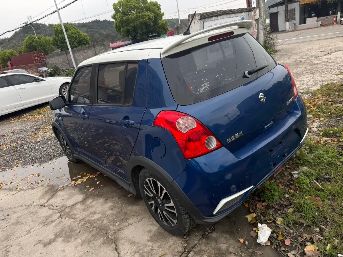 2015 Suzuki Swift 1.5L 103HP L4 4AT,autocango,china used car exporter,china ev exporter,chinese used car exporter,chinese used ev exporter