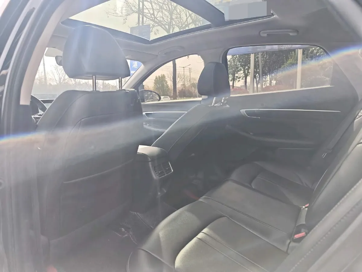 2020 Hyundai Sonata 1.5T 170HP L4 7DCT,autocango,china used car exporter,china ev exporter,chinese used car exporter,chinese used ev exporter