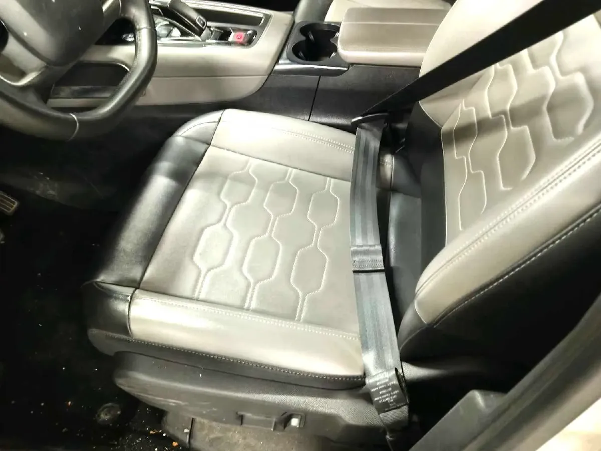 2019 Citroen C5 Aircross 1.6T 170HP L4 6AT,autocango,china used car exporter,china ev exporter,chinese used car exporter,chinese used ev exporter