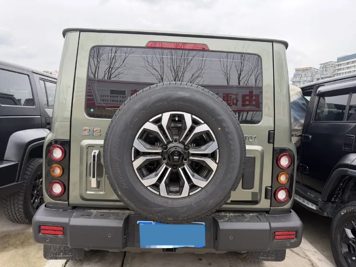 2025 212 212 T01 2.0T 170HP L4 8AT,autocango,china used car exporter,china ev exporter,chinese used car exporter,chinese used ev exporter