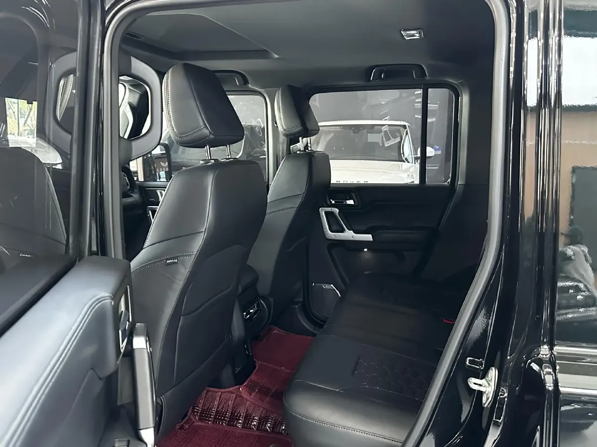 2024 212 212 T01 2.0T 252HP L4 8AT,autocango,china used car exporter,china ev exporter,chinese used car exporter,chinese used ev exporter