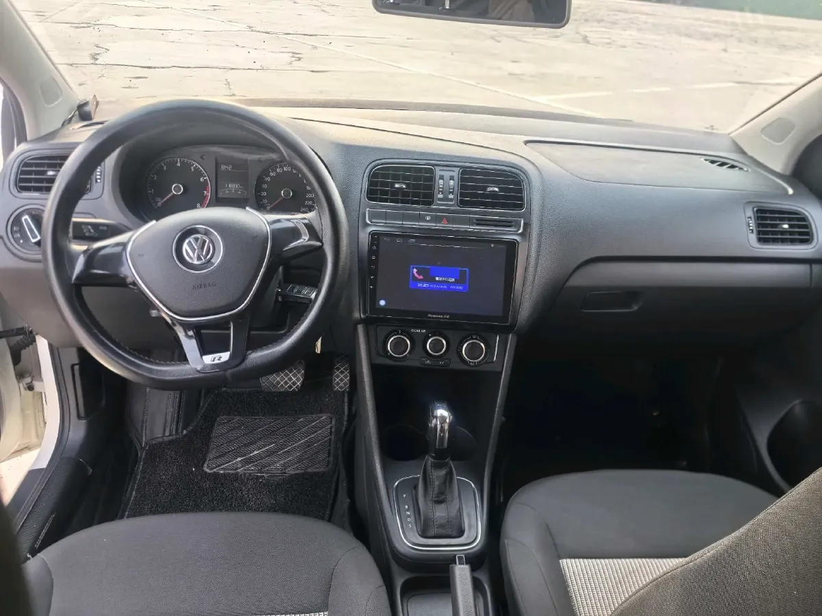 2016 Volkswagen Polo 1.4L 90HP L4 6AT,autocango,china used car exporter,china ev exporter,chinese used car exporter,chinese used ev exporter